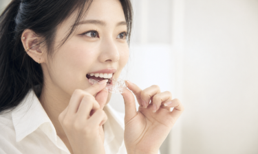 교정 후 유지장치, 꼭 해야 할까? 착용 기간과 관리법 | 서면 치아교정 공윤표 원장 썸네일 이미지